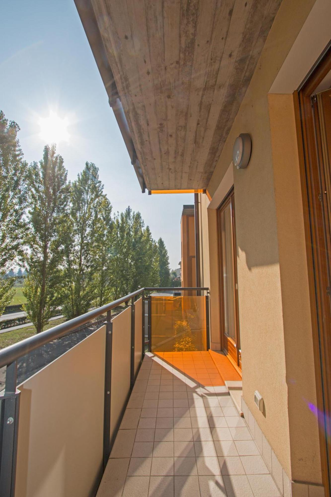 Benacus E4 Apartment By Wonderful Italy Сирмионе Екстериор снимка