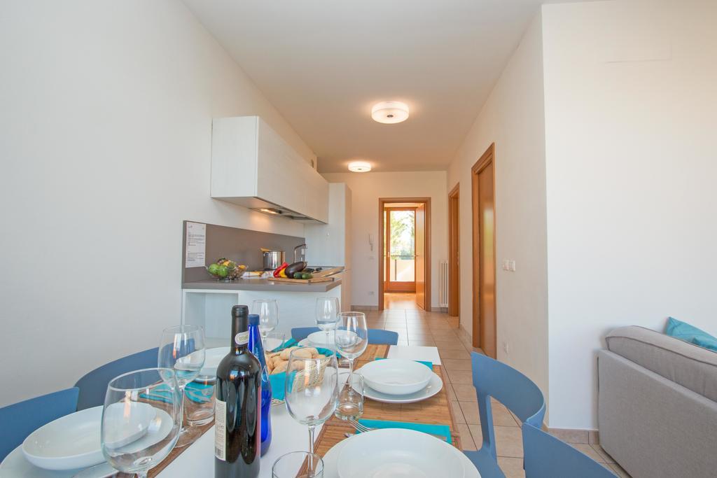Benacus E4 Apartment By Wonderful Italy Сирмионе Екстериор снимка