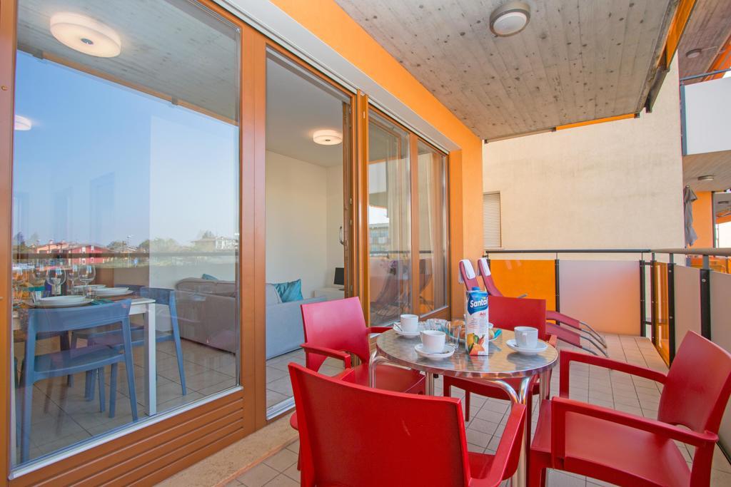 Benacus E4 Apartment By Wonderful Italy Сирмионе Екстериор снимка
